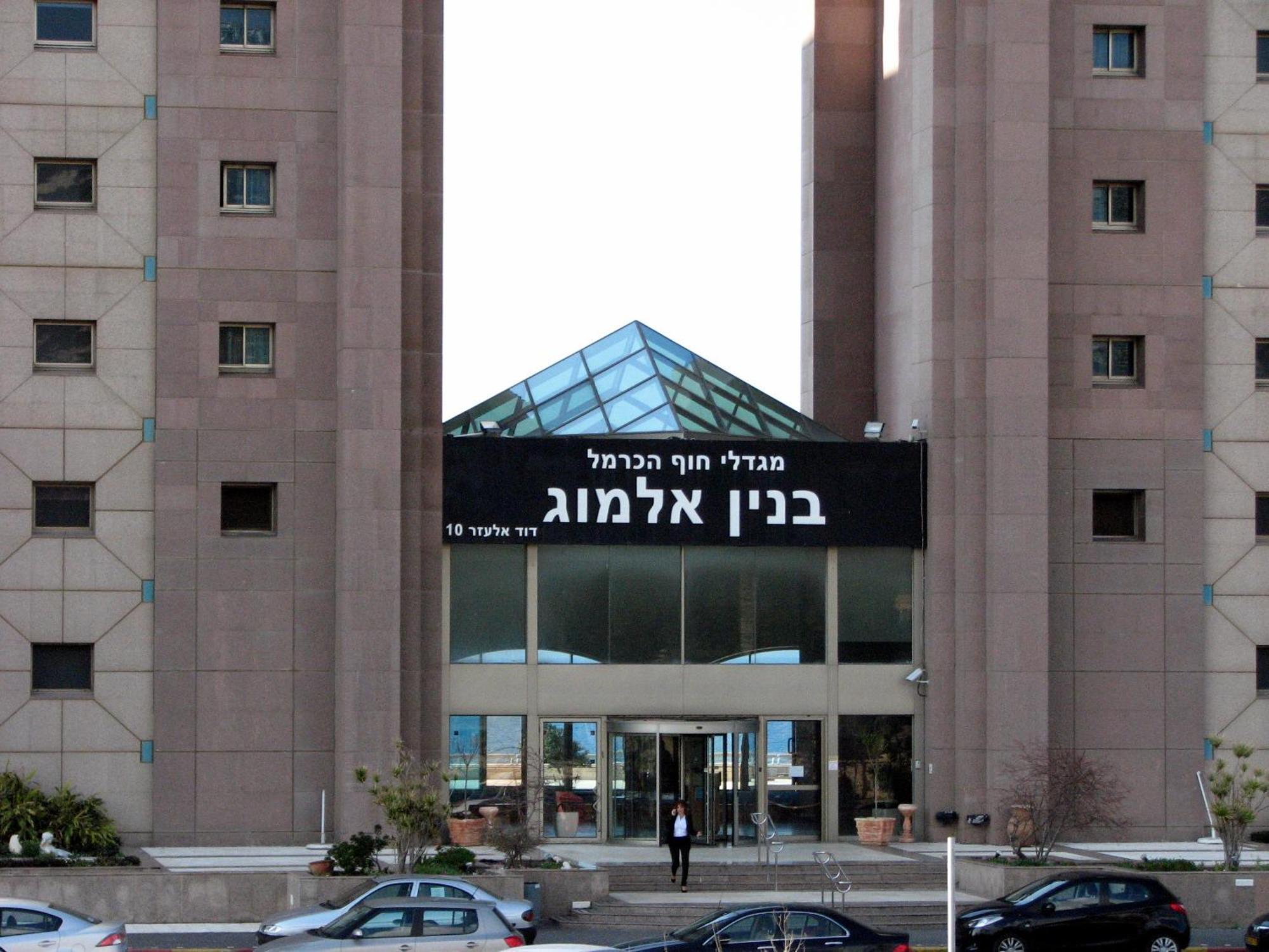 Apartments On The Beach Haifa Exterior photo