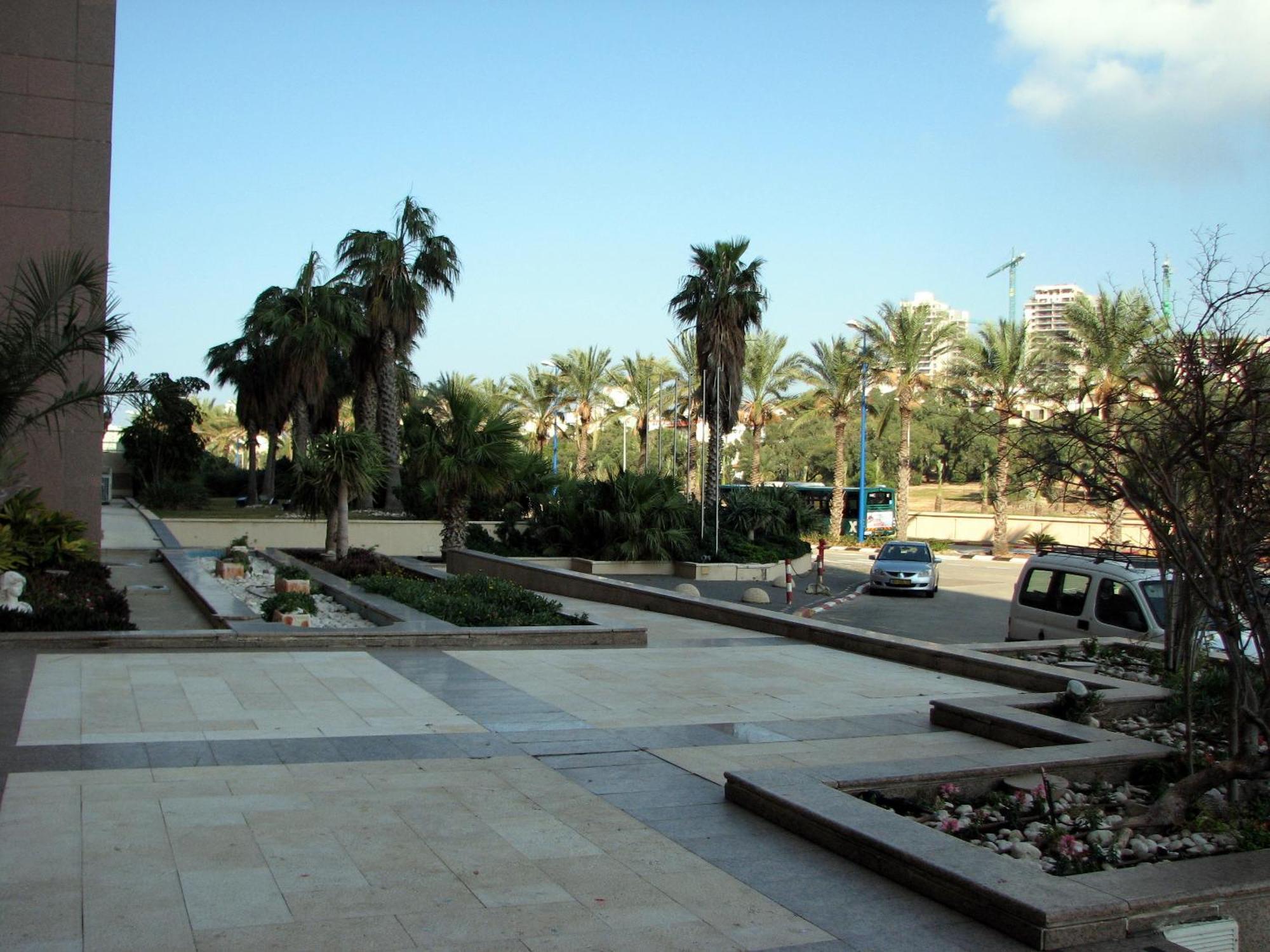 Apartments On The Beach Haifa Exterior photo